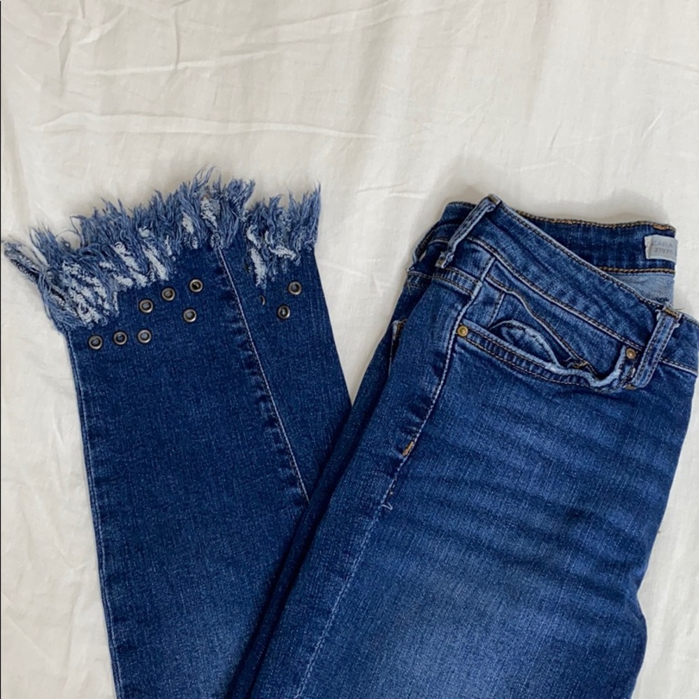 Zara Dark Blue Skinny Jeans with Frayed Hem and Eyelet Detail